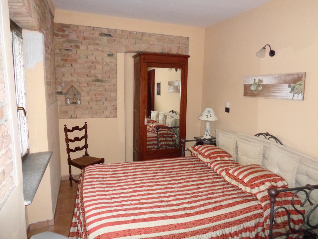 Gran Collina San Damiano dʼAsti Quarto foto